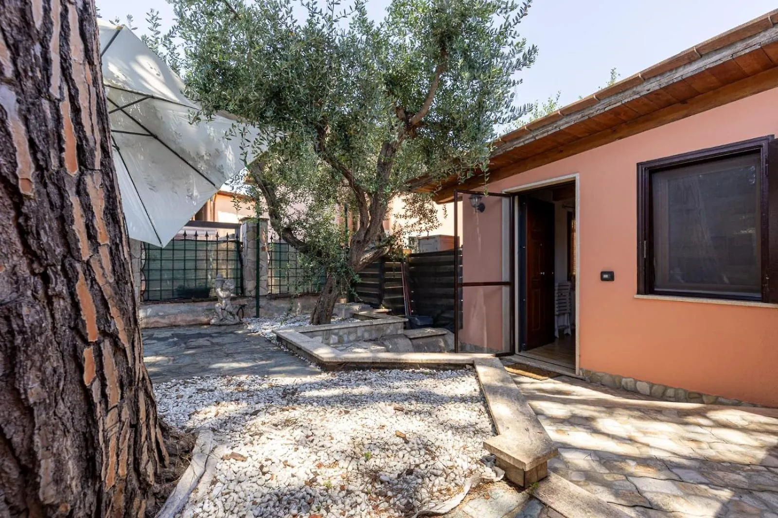 Sunrise Home Fiumicino Holiday home